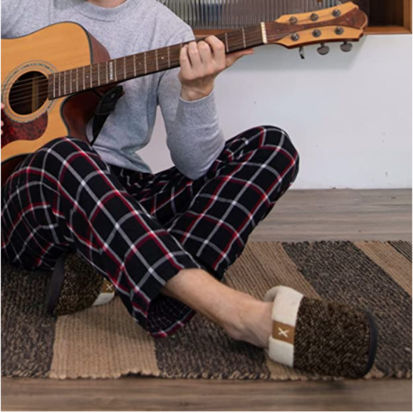 NWT Original Boucle Memory Foam Slippers - Picture 5 of 6